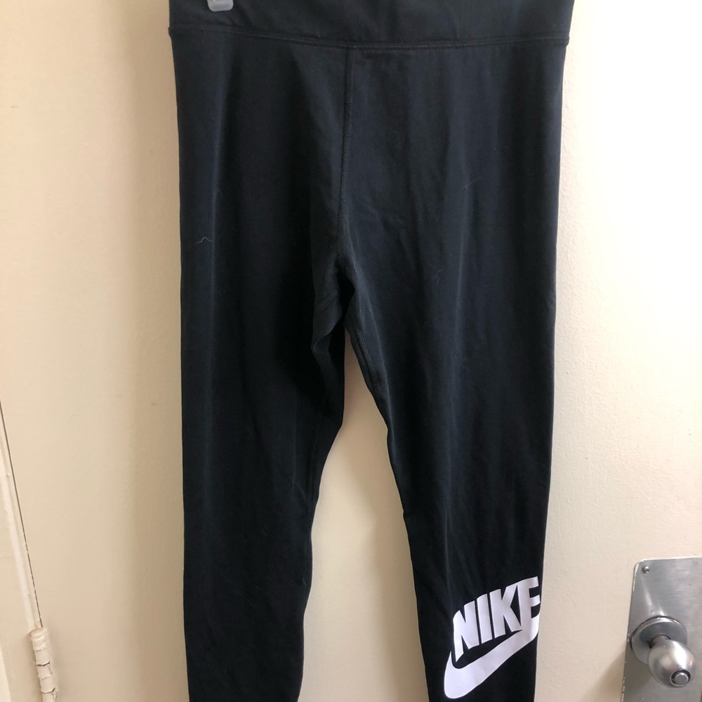 Nike Women’s leggings size large